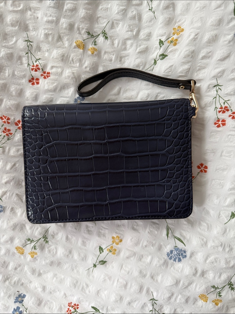 Michael Kors Navy Croc-Embossed Wristlet Envelope Clutch with Gold Hardware - Picture 5 of 6